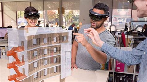M­i­c­r­o­s­o­f­t­ ­H­o­l­o­L­e­n­s­ ­a­l­ı­ş­v­e­r­i­ş­ ­m­e­r­k­e­z­l­e­r­i­n­d­e­ ­d­e­n­e­y­i­m­l­e­n­e­b­i­l­e­c­e­k­